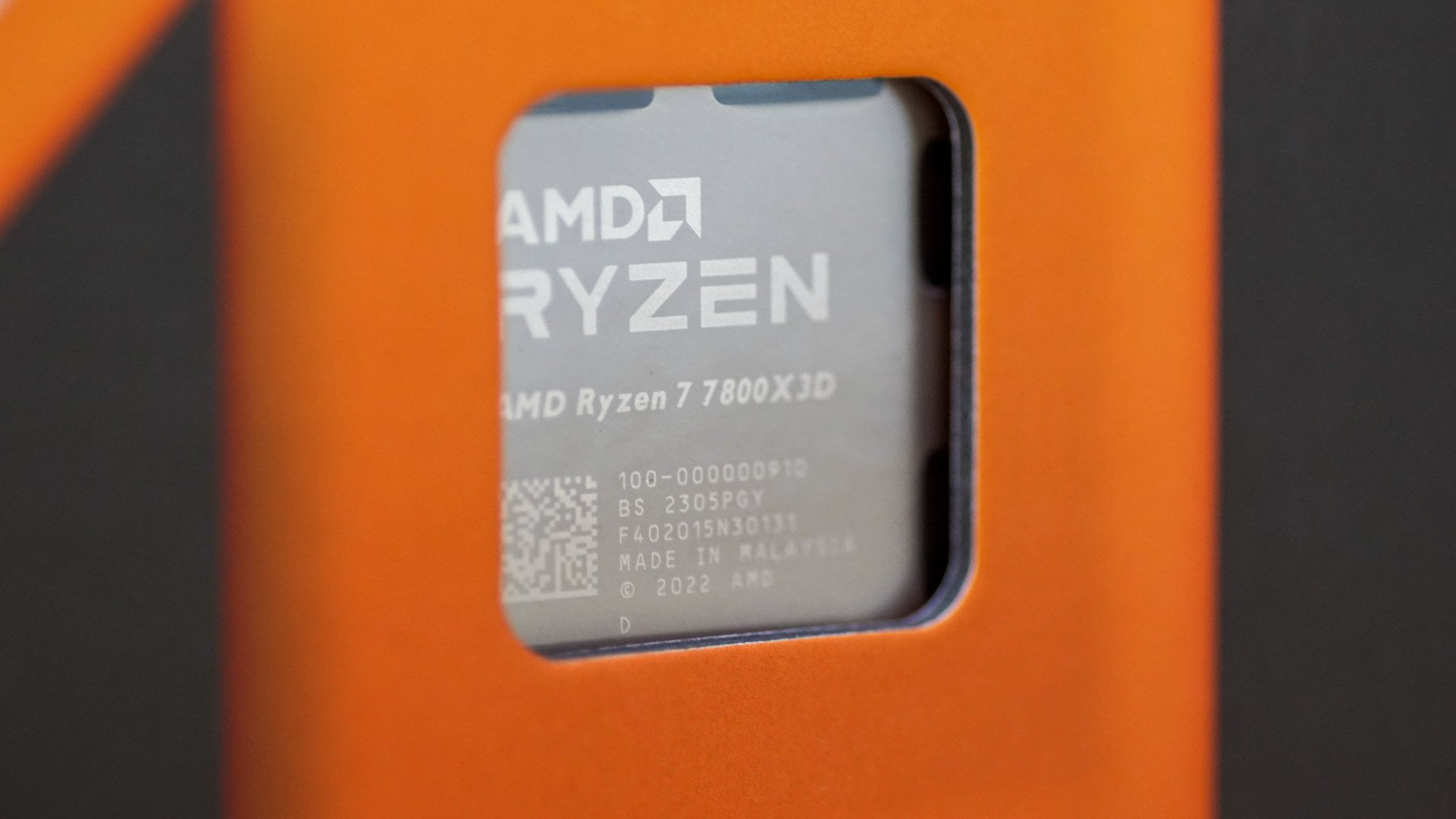 Il Ryzen 7 9800X3D è ufficiale, più veloce (e più caro) del 7800X3D