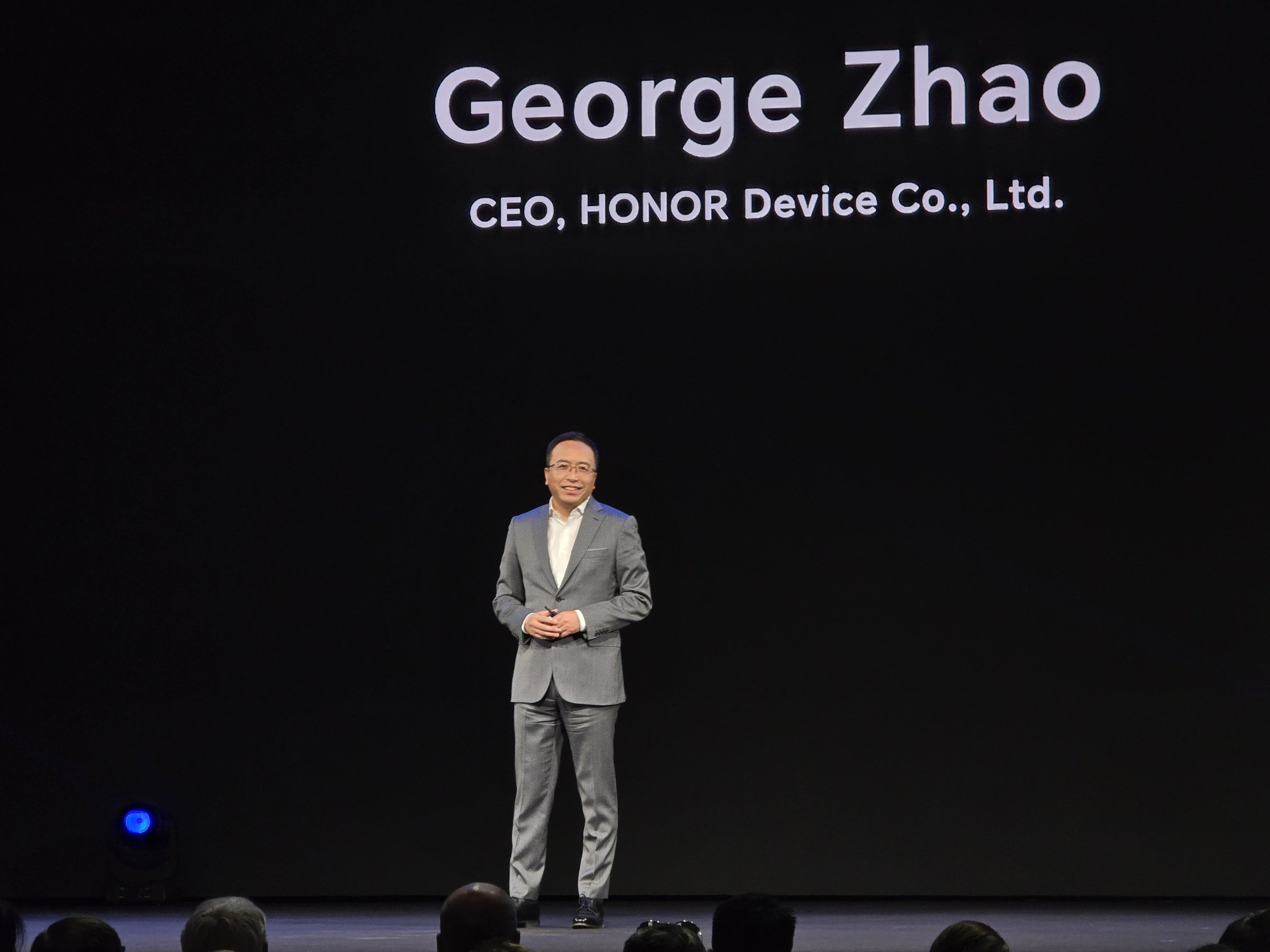 Il CEO di Honor si dimette, subentra un ex-dirigente Huawei