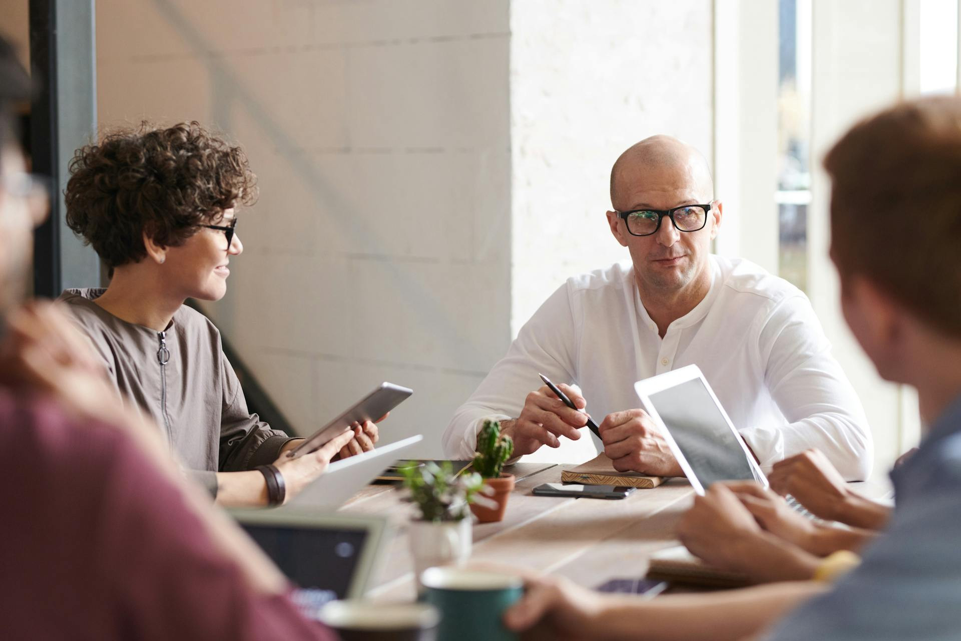 10 modi in cui il capo abbassa il morale in azienda