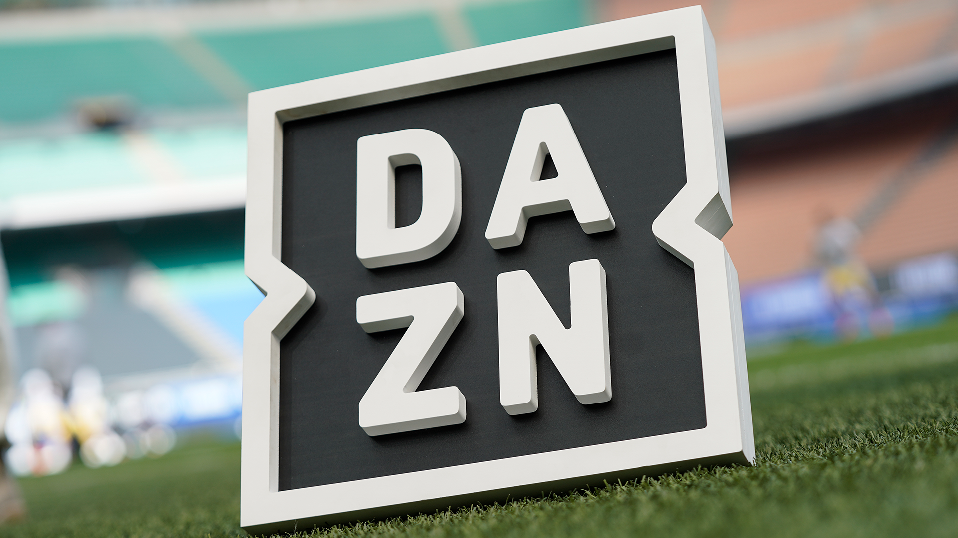 Tutta la serie A da 14,90€ al mese con il Black Friday di DAZN: ma resta poco tempo!