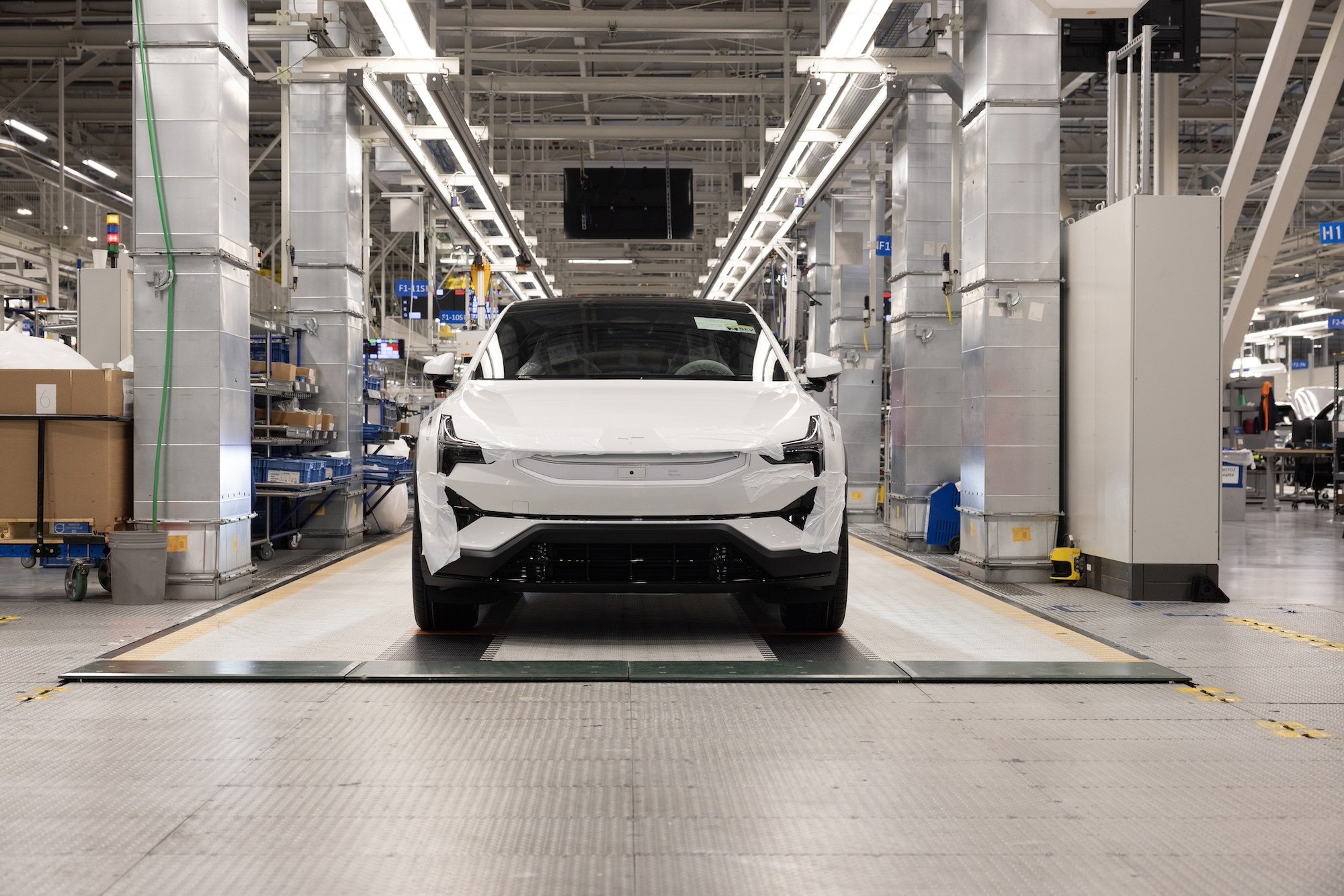 Polestar annuncia un nuovo SUV elettrico e compatto