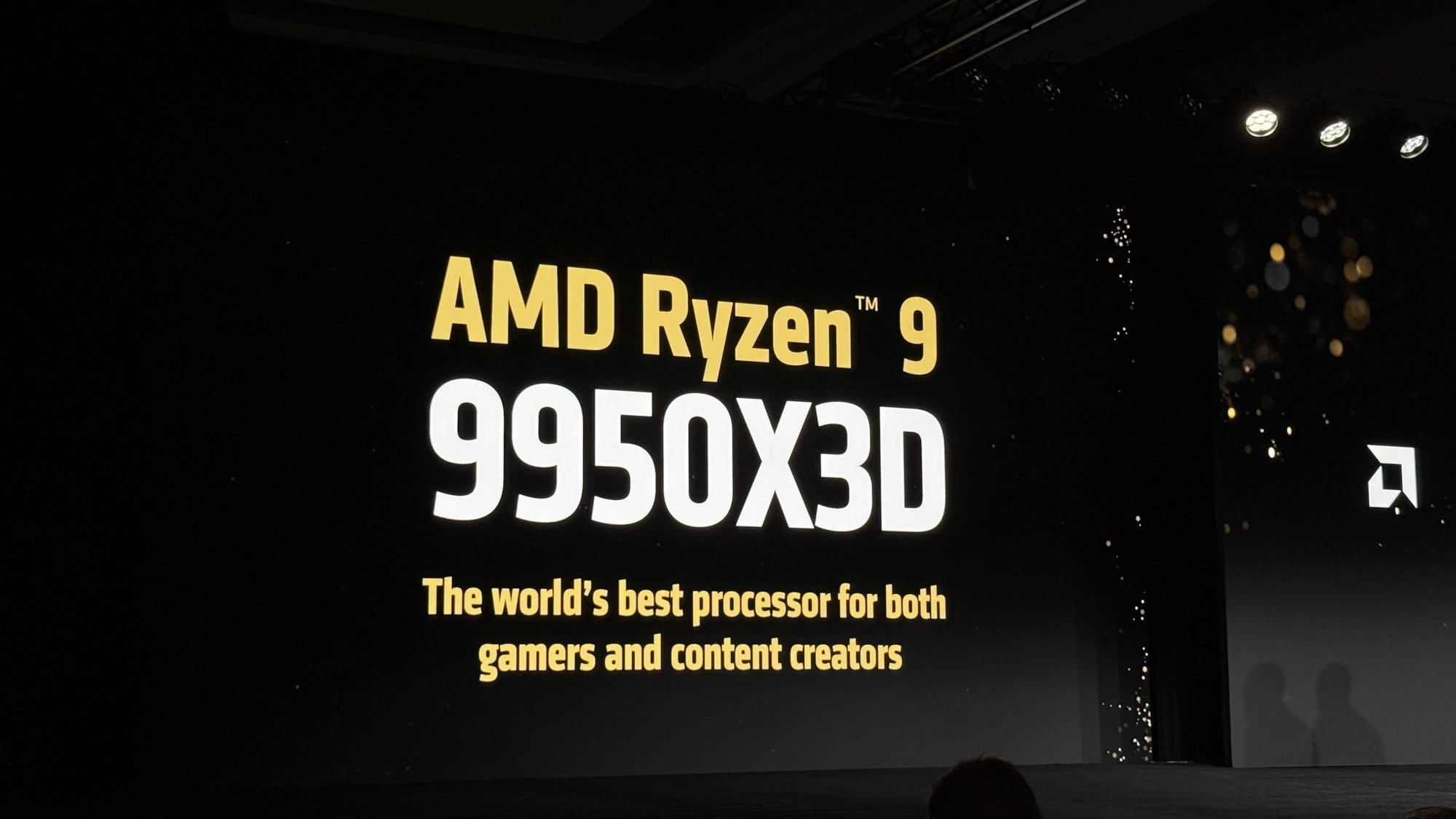 AMD parla del Ryzen 9 9950X3D: alla pari del 9800X3D nei giochi