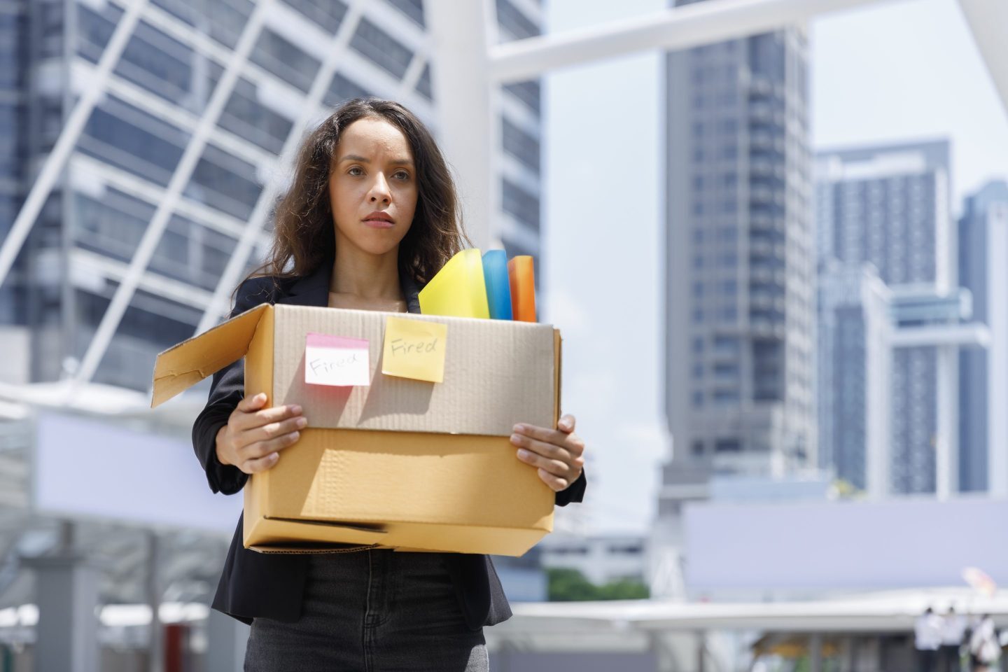 Meglio licenziarsi: chi resta non viene (quasi) mai premiato