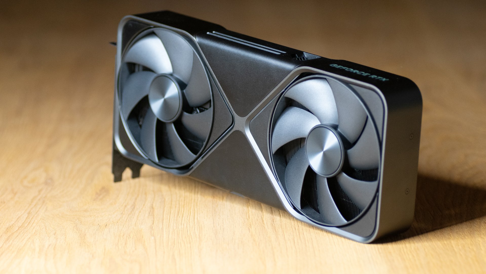 NVIDIA RTX 5090: smentiti gli incidenti ai cavi