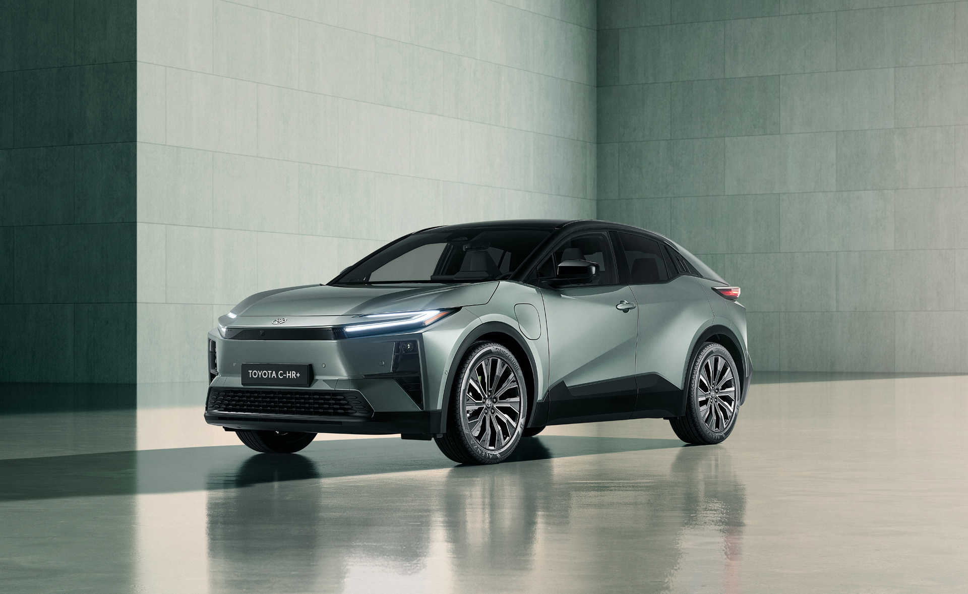 Toyota C-HR+: il crossover elettrico che mancava