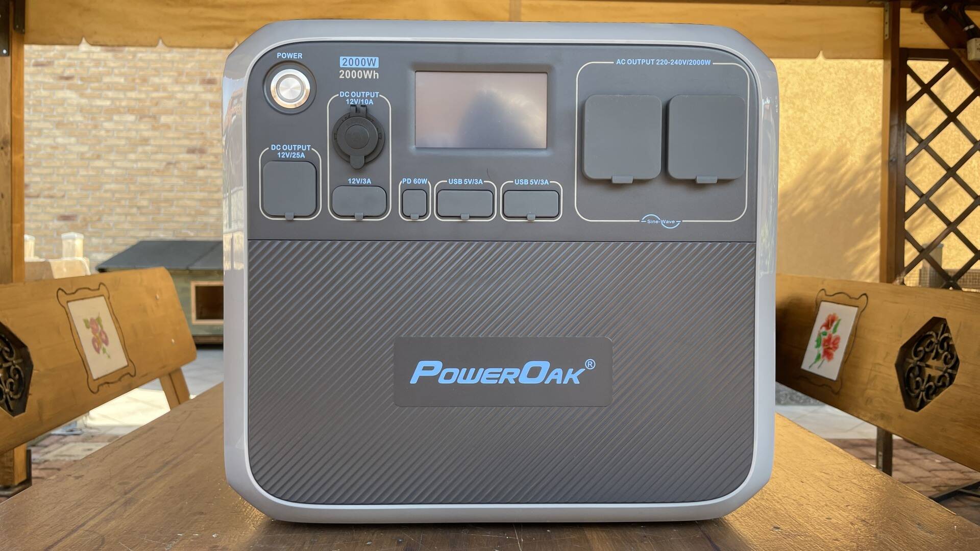 Bluetti PowerOak AC200P, batteria portatile da 2 kWh per ogni evenienza -  Tom's Hardware